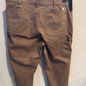 Duluth Trading Co Men's Tan Cargo Pants